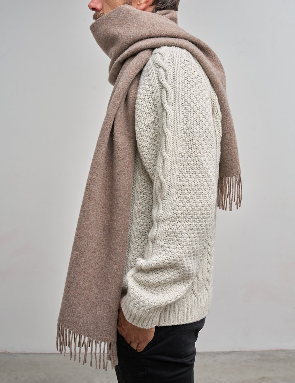 Taupe scarf - Image 5