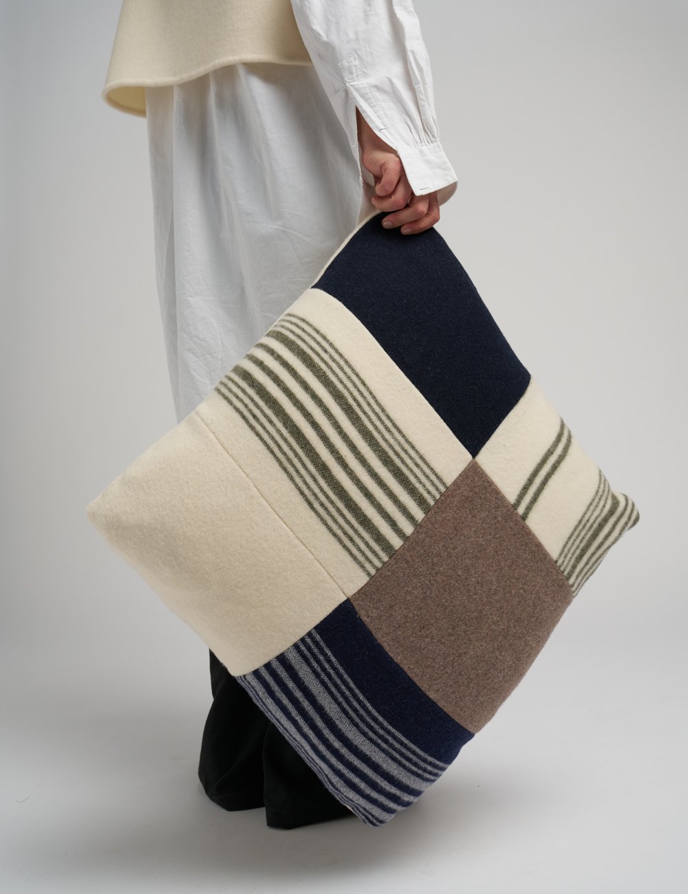 Cushion patchwork - Image 2